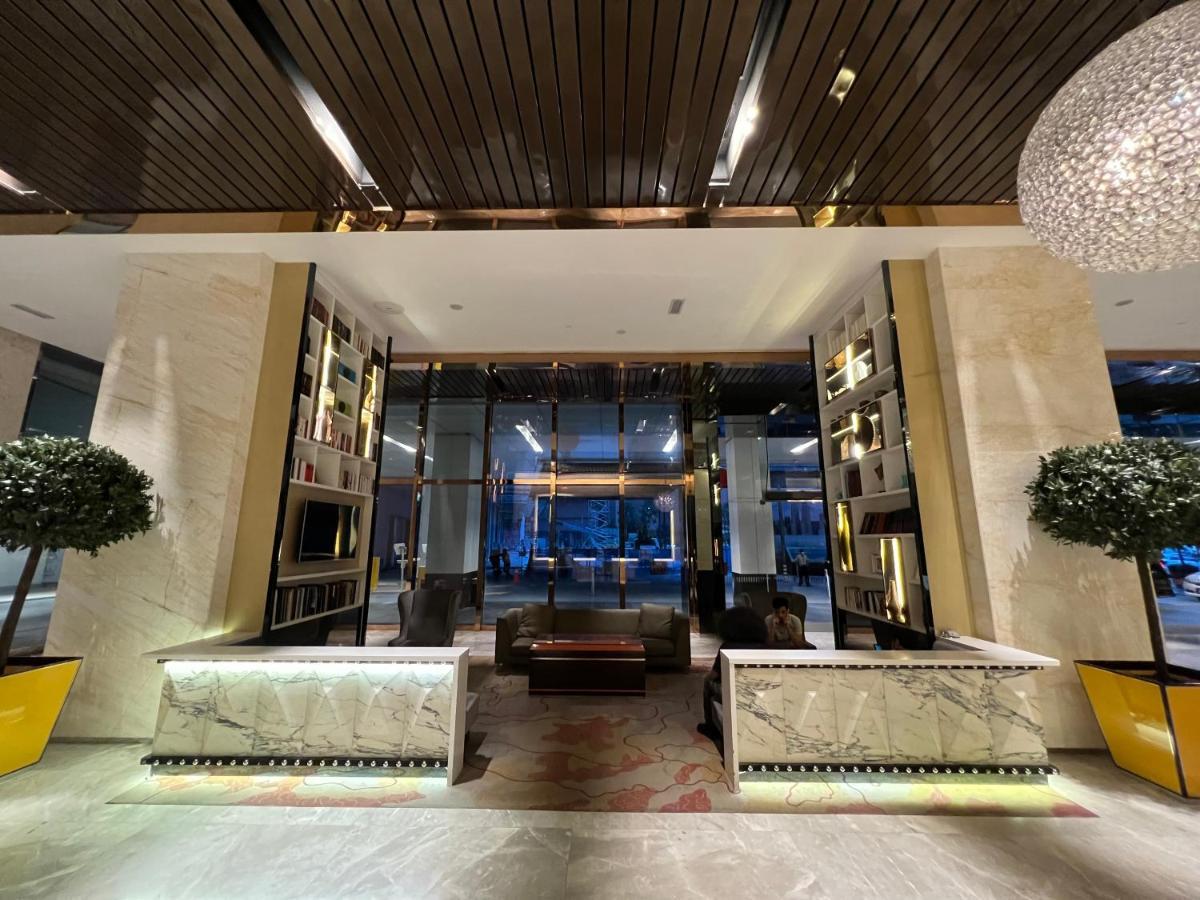 Amazing Pool By Platinum Suites Klcc 쿠알라룸푸르 외부 사진