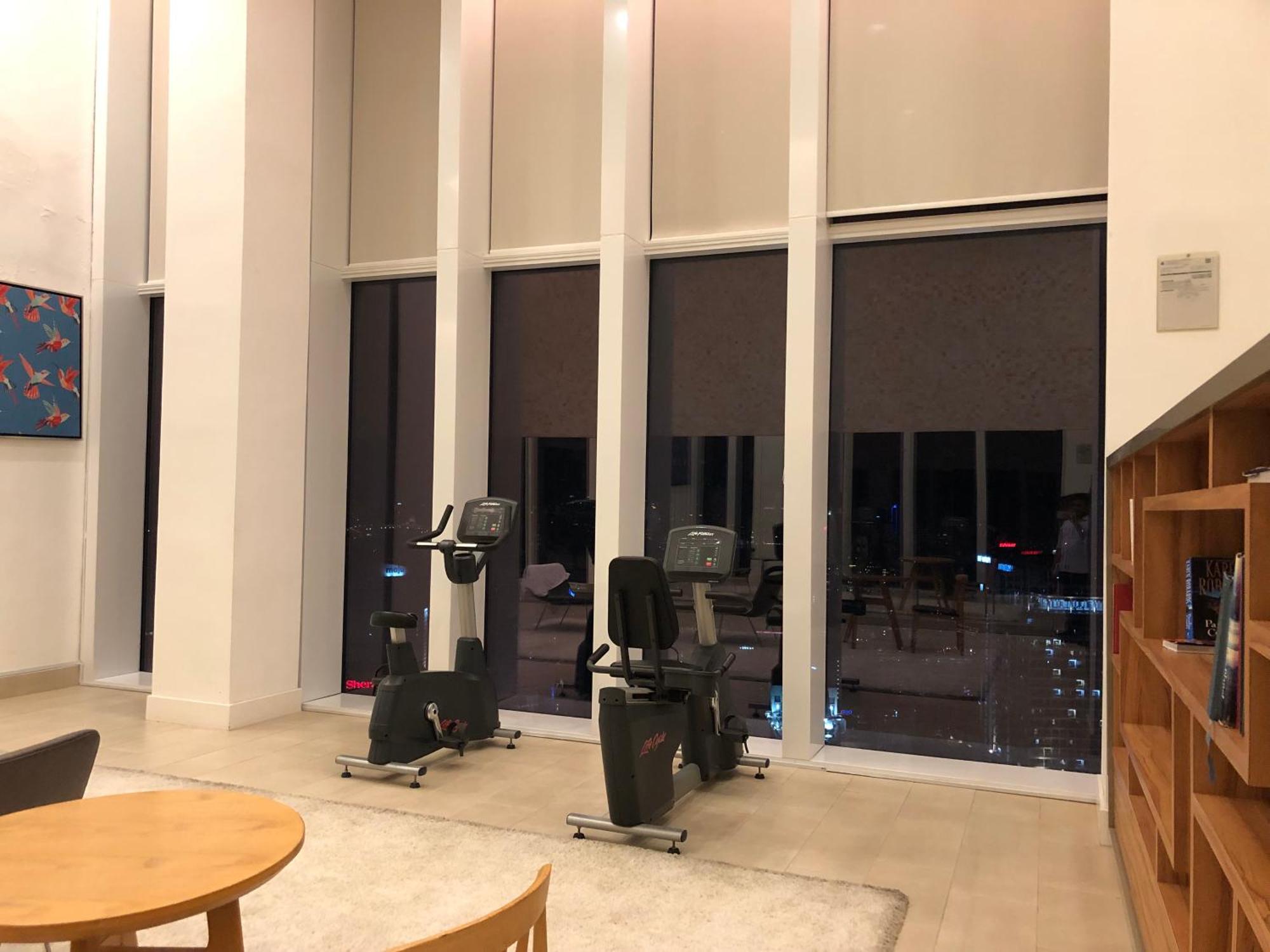 Amazing Pool By Platinum Suites Klcc 쿠알라룸푸르 외부 사진